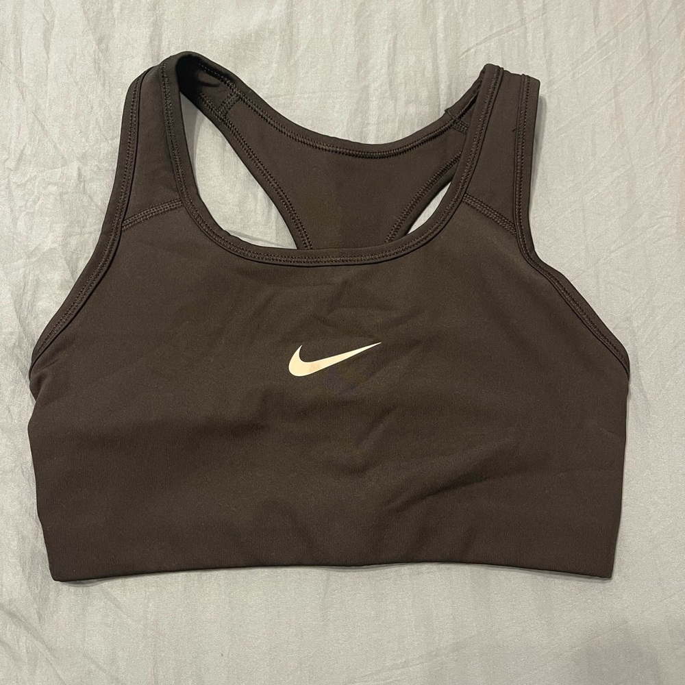 4 Nike Sports Bras, 3 black 1 gray - Picture 10 of 12